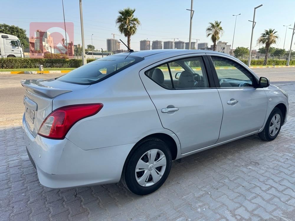 نيسان صني